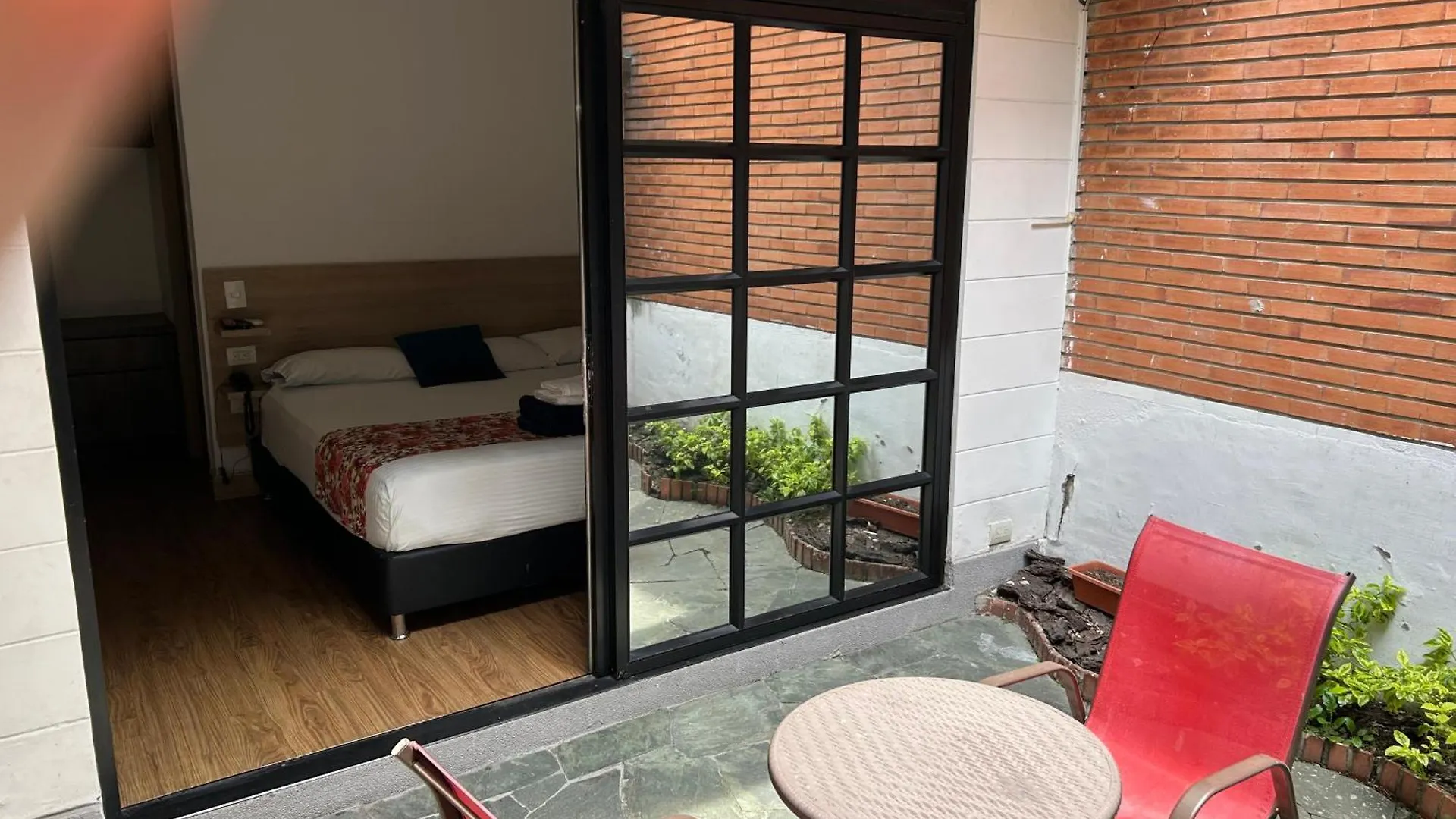 Hotel Poma Rosa Μεντεγίν