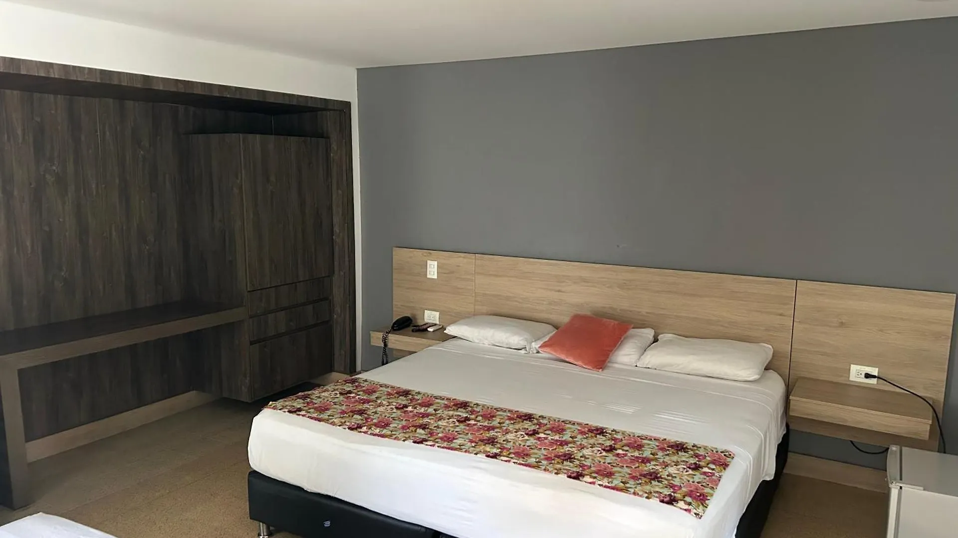 Hotel Poma Rosa Μεντεγίν 4*,  Κολομβία