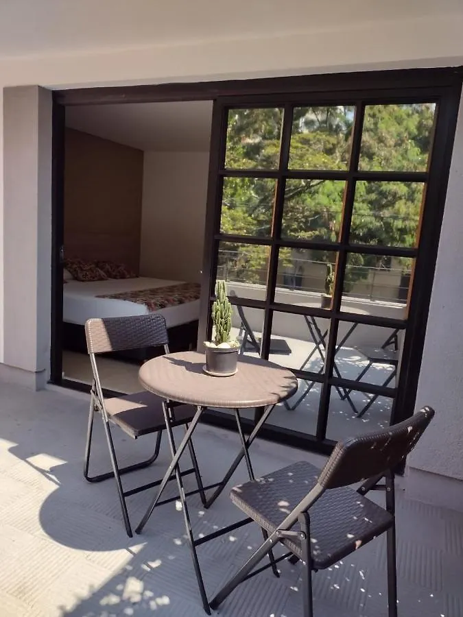 Hotel Poma Rosa 메딜린