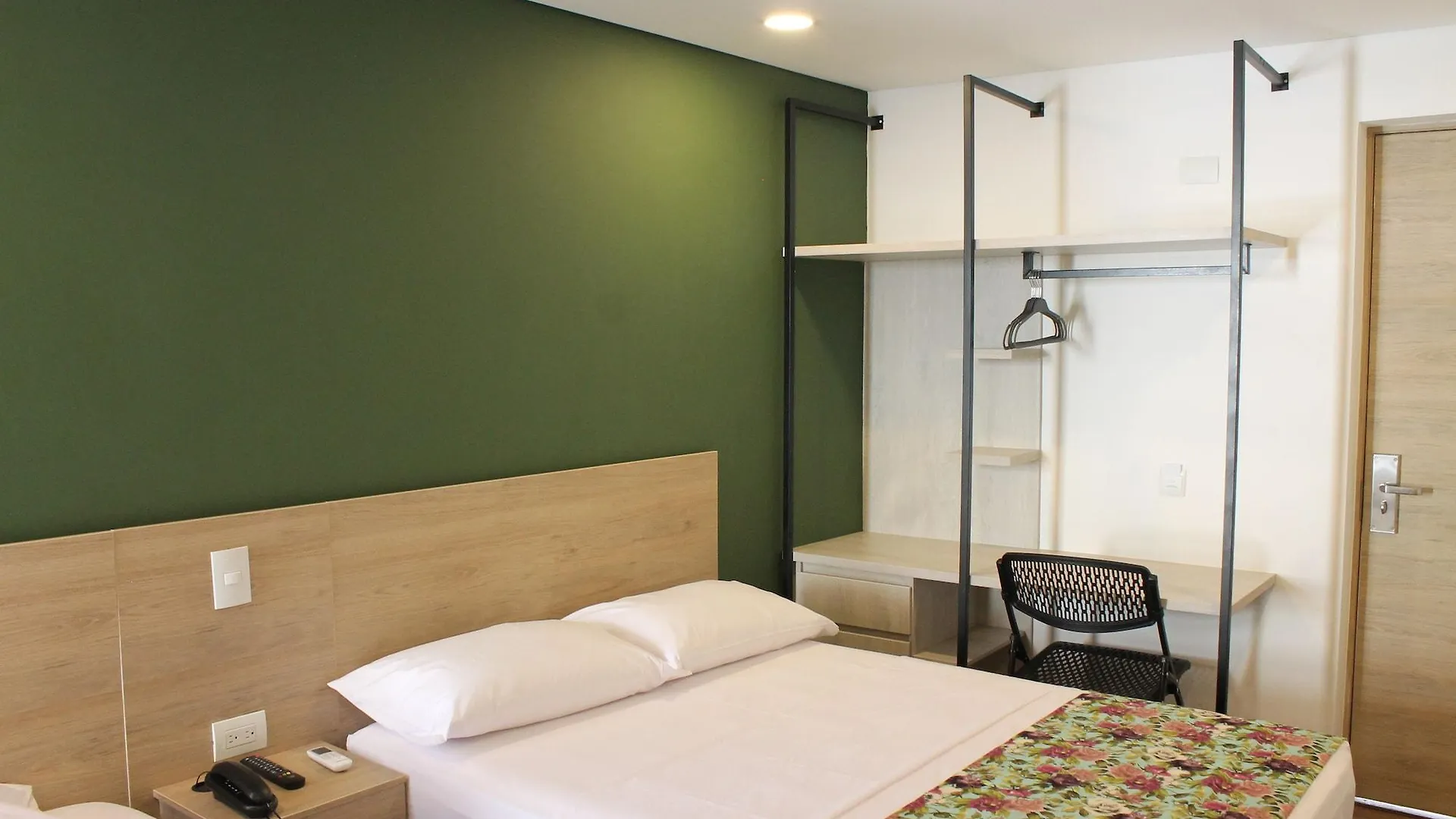 ****  Hotel Poma Rosa Medellin Colombia