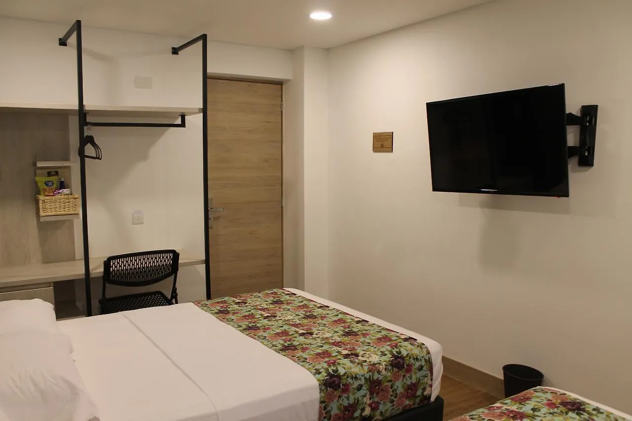 ****  Hotel Poma Rosa Medellin Colombia